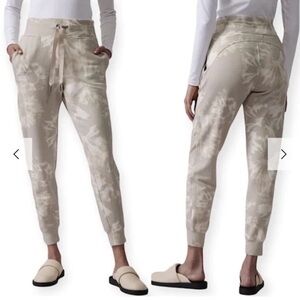 Athleta Womens Willow Abalone Printed Jogger Pant Oatmeal Heather